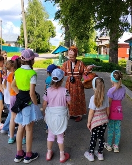 Ребята из детского лагеря побывали «В гостях у Премудрой Совуньи» в Доме-музее М. И. Калинина