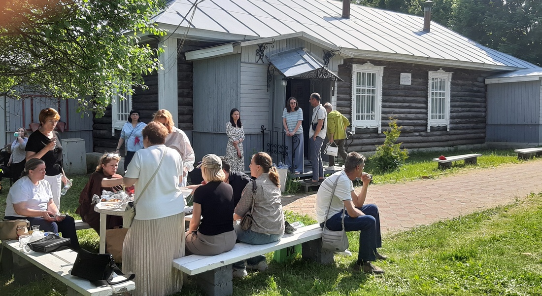 Ученики и преподаватели музыкальной школы посетили Музей С. Я. Лемешева Ученики и преподаватели музыкальной школы посетили Музей С. Я. Лемешева